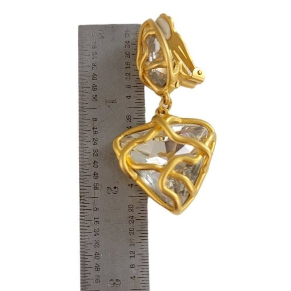 Norma Jean Matte Gold Tone Modernist Brutalist Teardrop Clip-On Earrings K984 - Picture 8 of 9